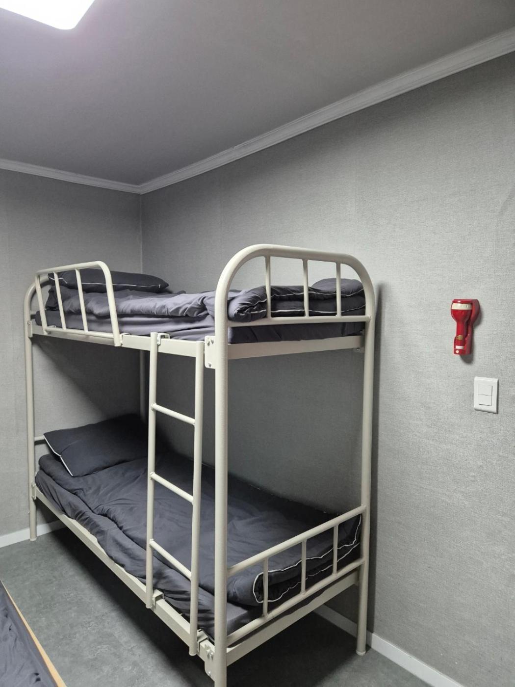 Gangnam Seven Hostel Seul Zewnętrze zdjęcie
