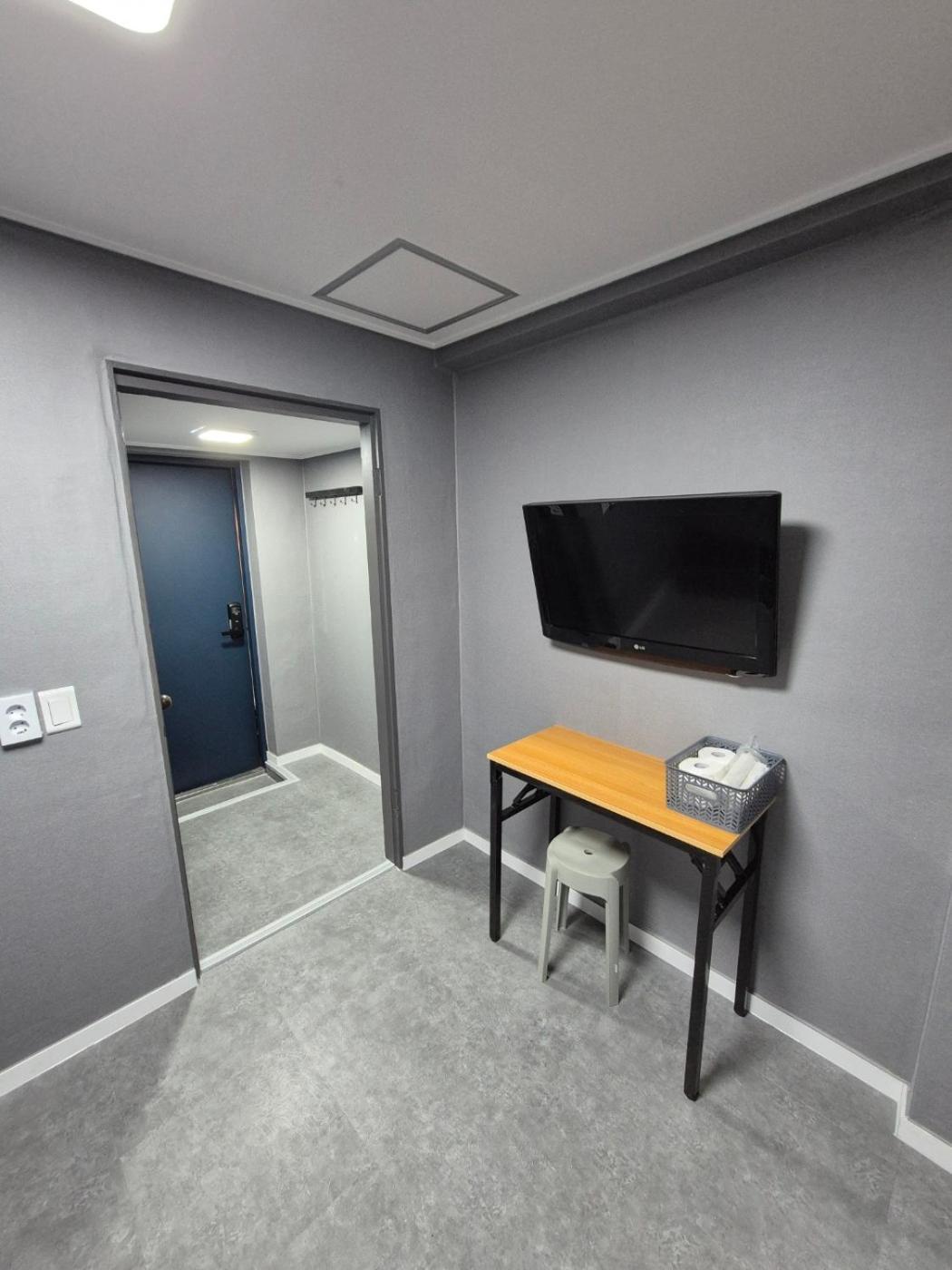 Gangnam Seven Hostel Seul Zewnętrze zdjęcie